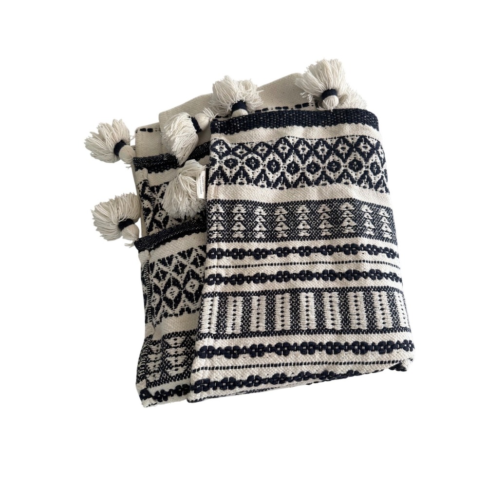 Max Studio Home Navy White Geometric Woven Cotton Tassel Throw Blanket 45x61